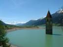 Der Reschensee / Der ganze Ort Alt Graun wurde für den Stausee geopfert
